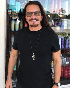 Ronnie - Stylist at Salon Pearl